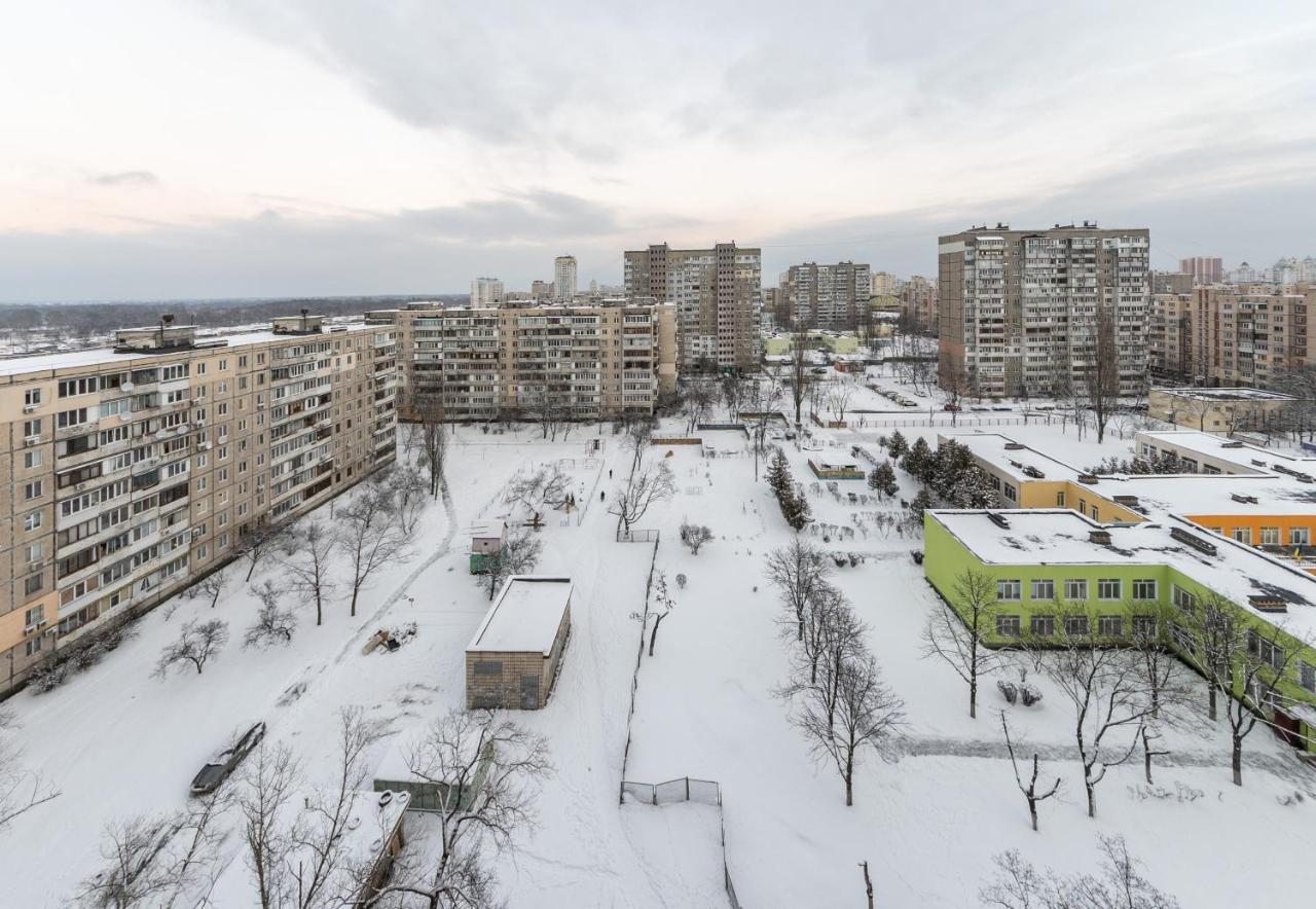 Уютная Квартира Для Семьи На Оболони Lägenhet Kiev Exteriör bild